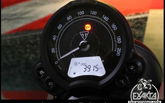 Gebrauchtmotorrad Triumph Speed Twin 900 - Bild 11