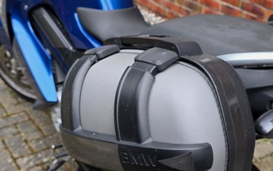 Gebrauchtmotorrad BMW F 800 ST - Bild 1