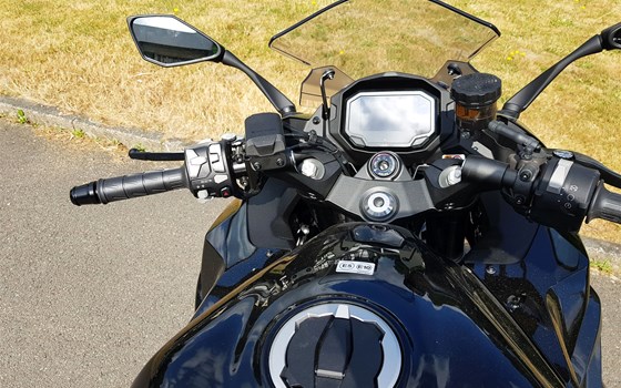Gebrauchtmotorrad Kawasaki Ninja 1100SX - Bild 3