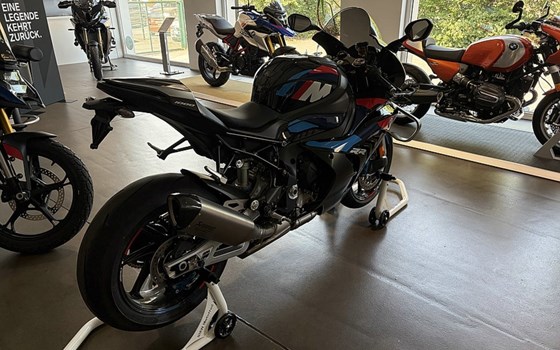 Gebrauchtmotorrad BMW M 1000 RR - Bild 3