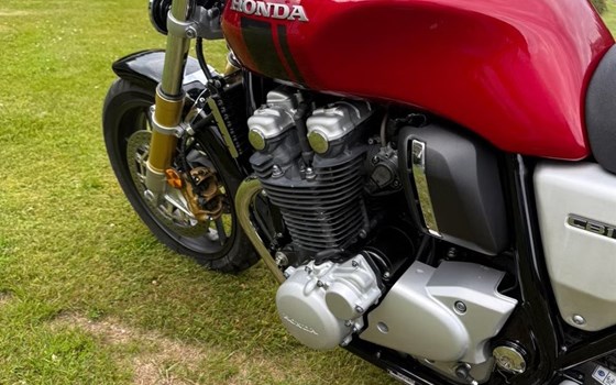 Gebrauchtmotorrad Honda CB1100 RS - Bild 5
