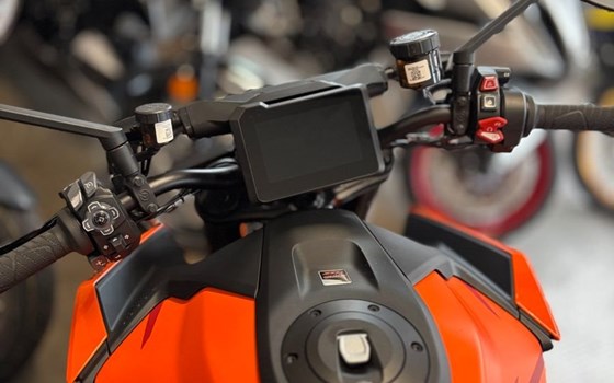 Gebrauchtmotorrad KTM 1390 Super Duke R EVO - Bild 4