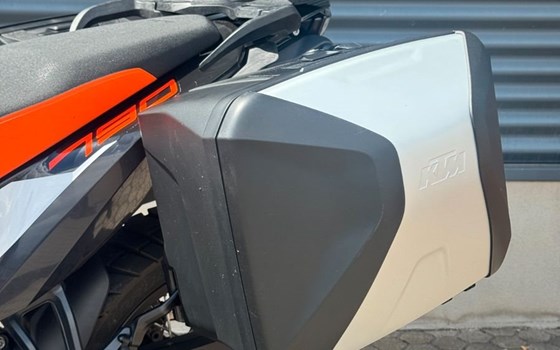 Gebrauchtmotorrad KTM 790 Adventure - Bild 8