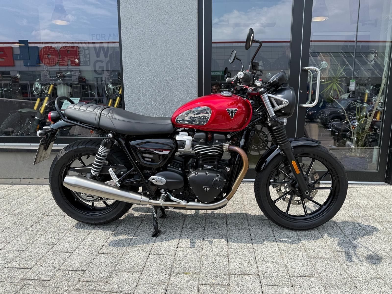 Triumph SPEED TWIN 900 CHROME EDITION