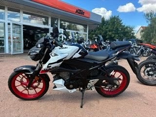 Suzuki GSX-S125