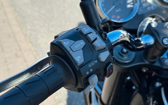 Gebrauchtmotorrad Kawasaki Z900 RS - Bild 14