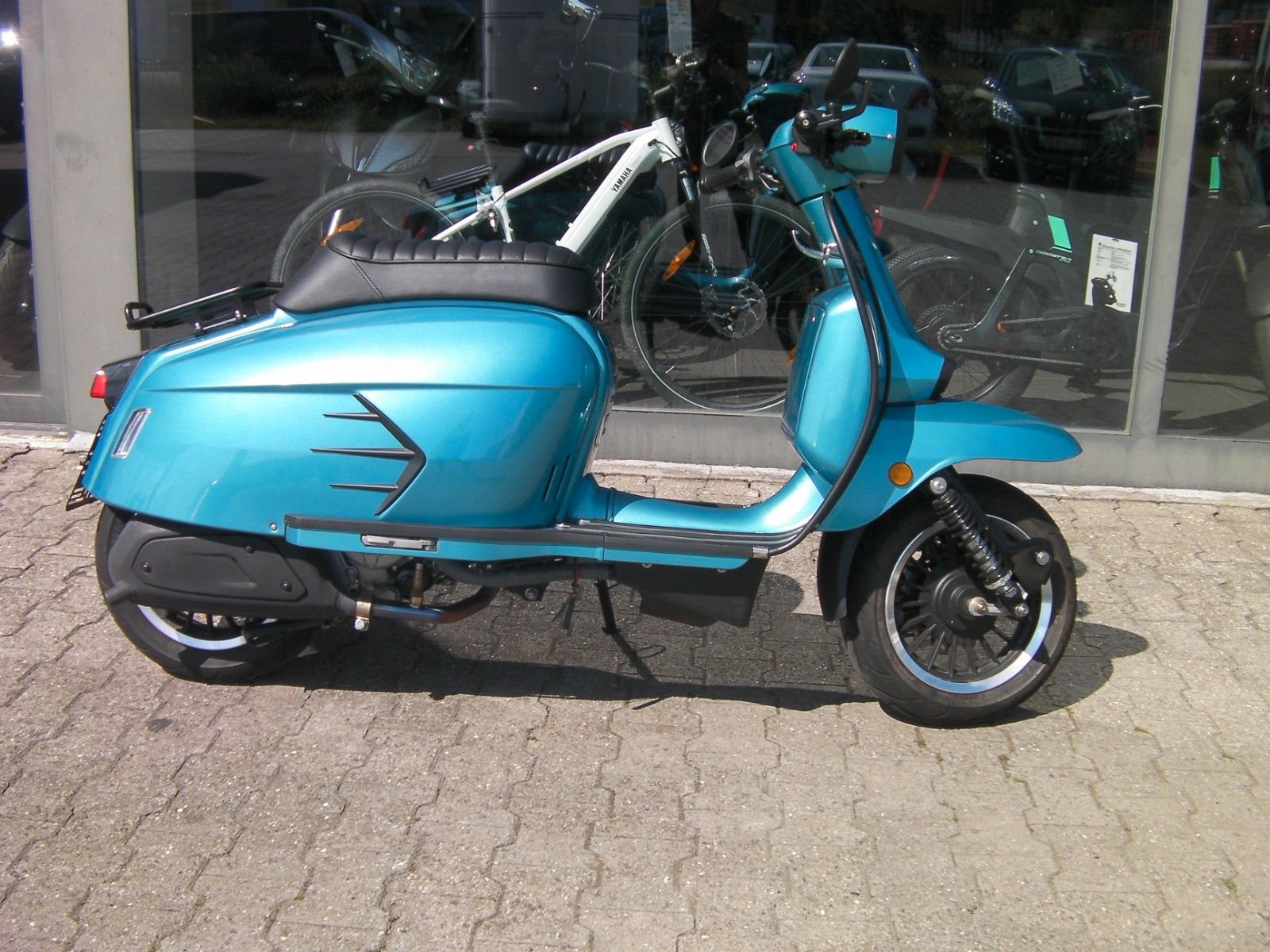 Royal Alloy GP 300 LC ABS