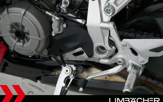 Gebrauchtmotorrad Ducati Streetfighter V2 - Bild 18