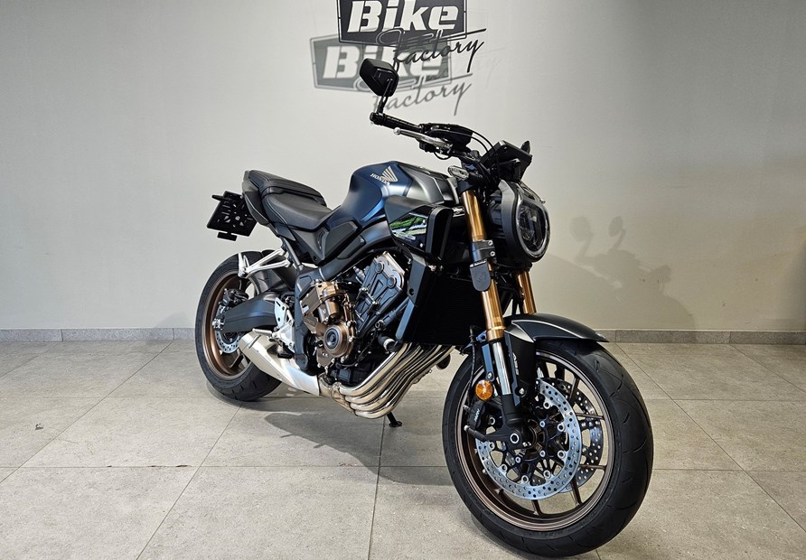 Honda CB650R (MATT JEANS BLUE METALLIC)