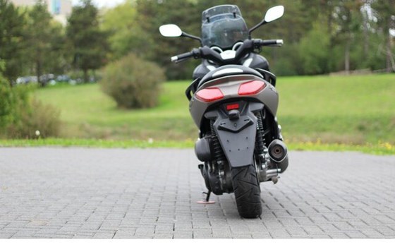 Gebrauchtmotorrad Yamaha X-Max 250 - Bild 5