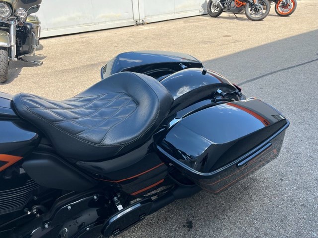 Harley-Davidson Touring Road Glide Special FLTRXS (schwarz) - Bild 12