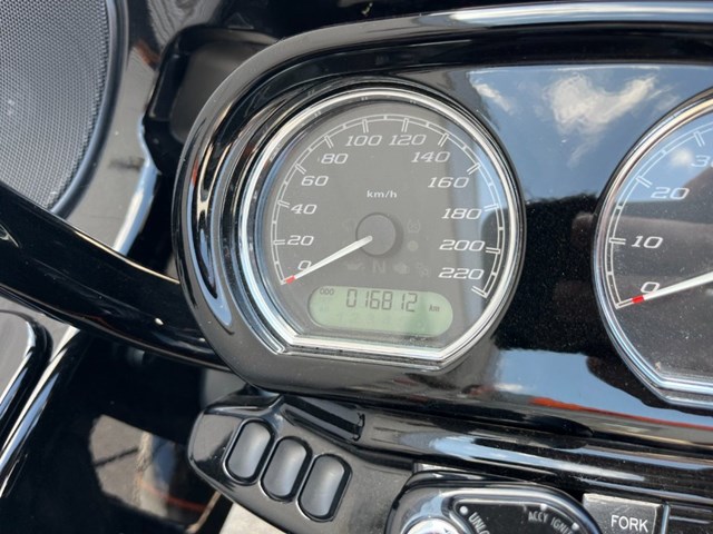 Harley-Davidson Touring Road Glide Special FLTRXS (schwarz) - Bild 16