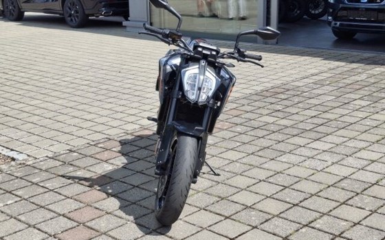 Gebrauchtmotorrad KTM 790 Duke - Bild 4