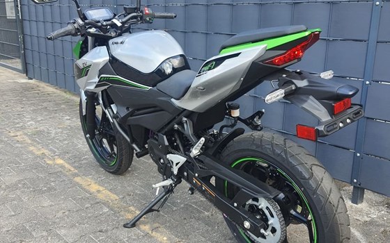 Gebrauchtmotorrad Kawasaki Z e-1 - Bild 5