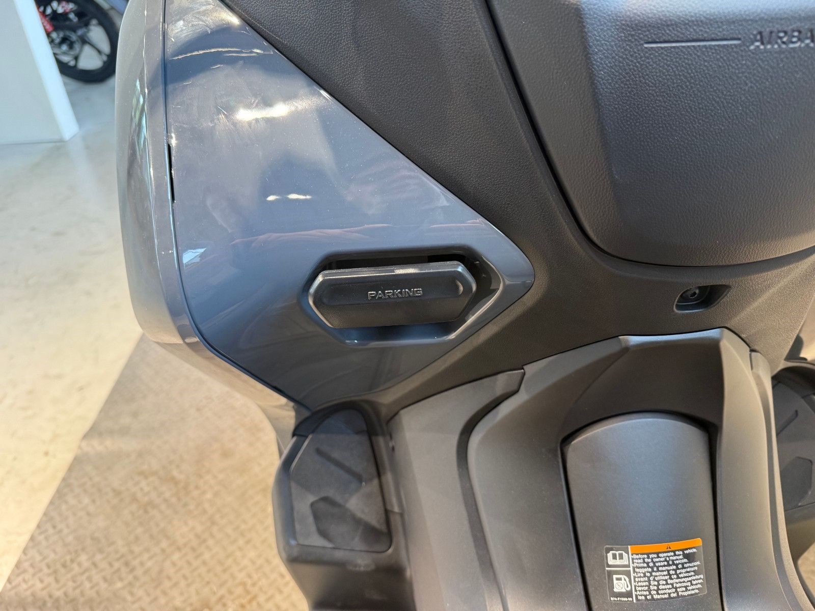Yamaha Tricity 300 Airbag