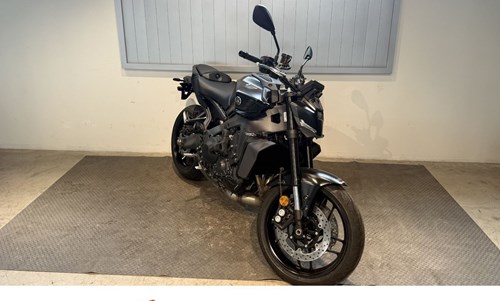 Yamaha MT-09 Y-AMT 35kW