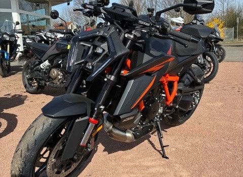 Gebrauchtmotorrad KTM 1390 Super Duke R EVO - Bild 8