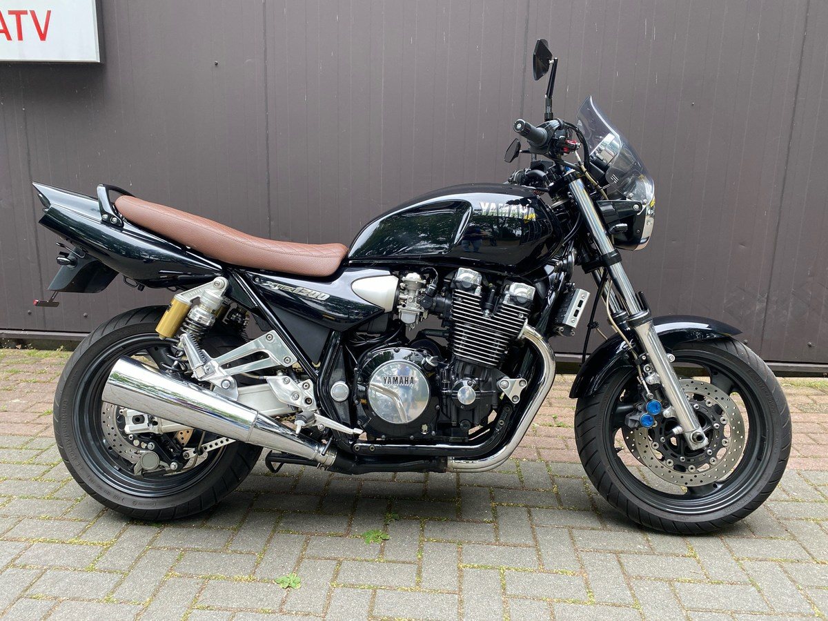 Yamaha XJR 1300