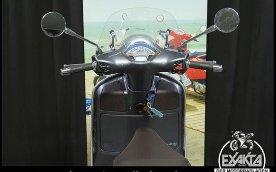 Gebrauchtmotorrad Vespa GTS 300 Touring - Bild 10