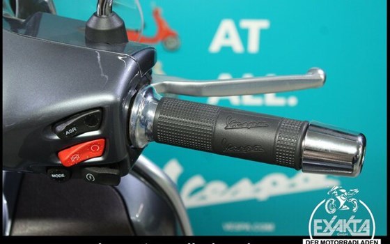 Gebrauchtmotorrad Vespa GTS 300 Touring - Bild 19