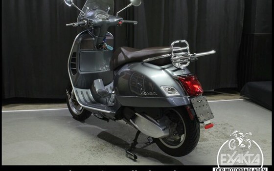 Gebrauchtmotorrad Vespa GTS 300 Touring - Bild 3