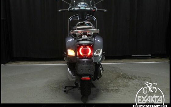 Gebrauchtmotorrad Vespa GTS 300 Touring - Bild 30
