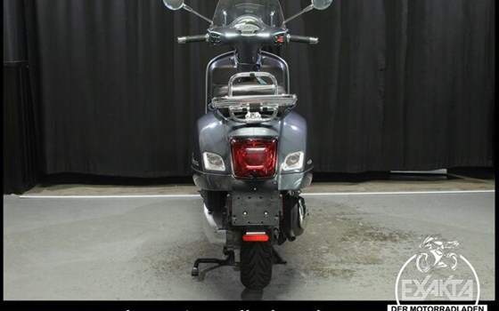 Gebrauchtmotorrad Vespa GTS 300 Touring - Bild 4