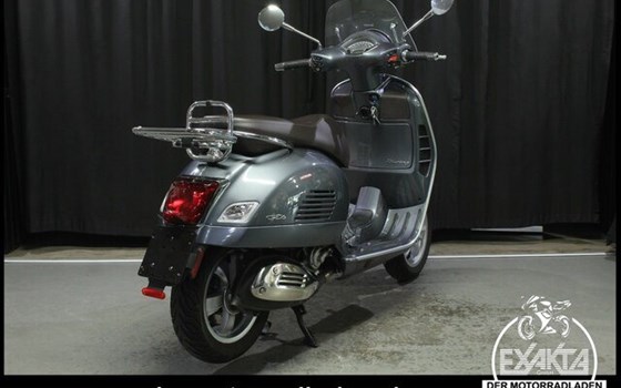 Gebrauchtmotorrad Vespa GTS 300 Touring - Bild 5