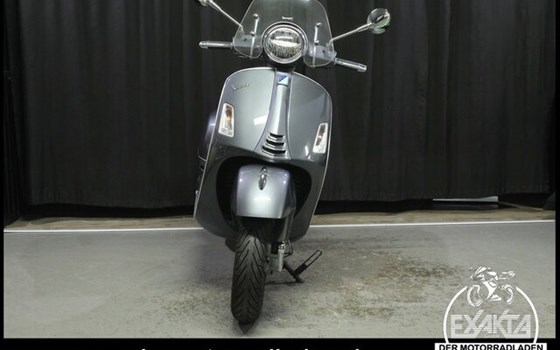 Gebrauchtmotorrad Vespa GTS 300 Touring - Bild 8