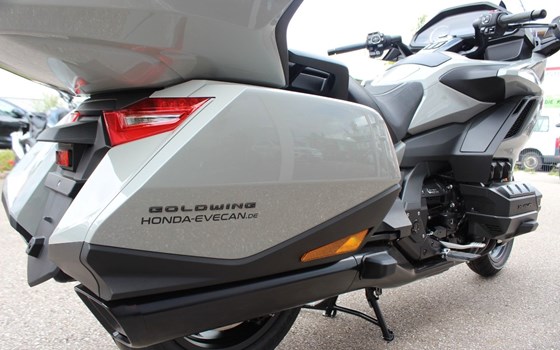 Gebrauchtmotorrad Honda GL 1800 Goldwing Tour DCT - Bild 6