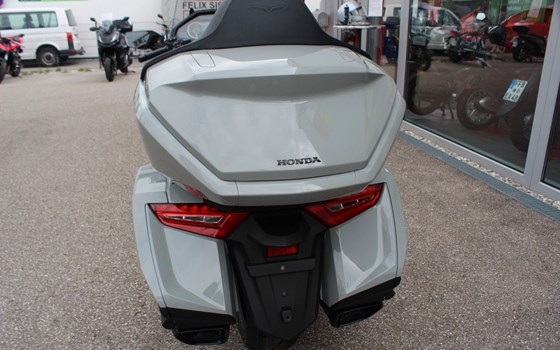 Gebrauchtmotorrad Honda GL 1800 Goldwing Tour DCT - Bild 7