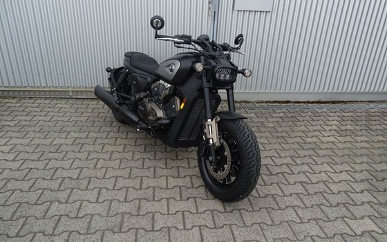 Neufahrzeug QJ Motor SRV 600V - Bild 1