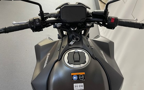 Gebrauchtmotorrad Kawasaki Z650 S - Bild 10