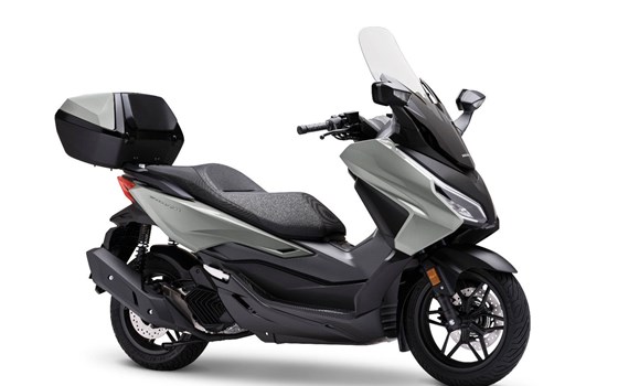Gebrauchtmotorrad Honda Forza 125 - Bild 4