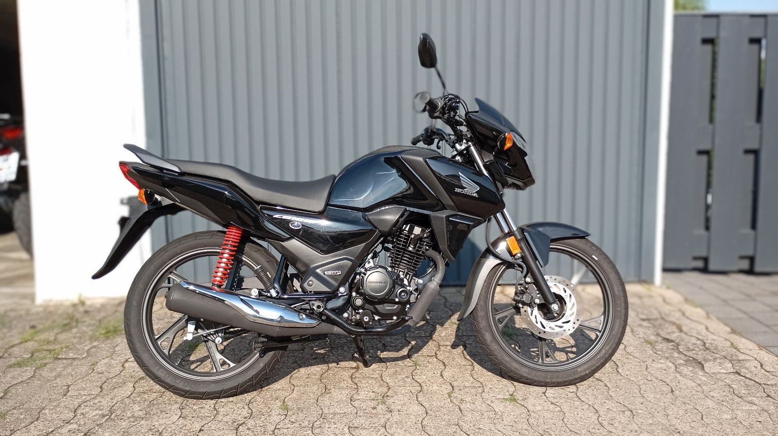 Honda CB125F