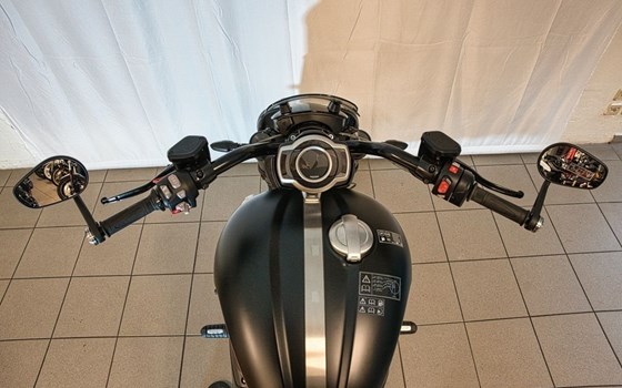 Gebrauchtmotorrad Triumph Rocket 3 Storm GT - Bild 10