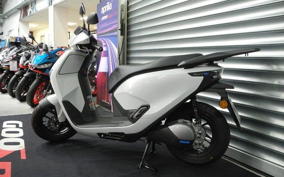 Gebrauchtmotorrad Honda CUV e: - Bild 2