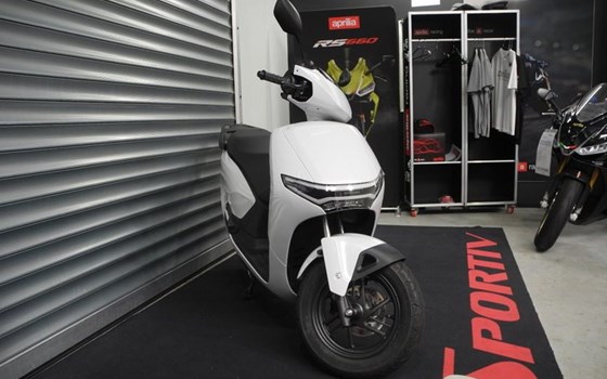 Gebrauchtmotorrad Honda CUV e: - Bild 4