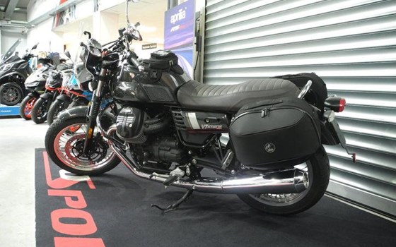 Gebrauchtmotorrad Moto Guzzi V7 III Special - Bild 2