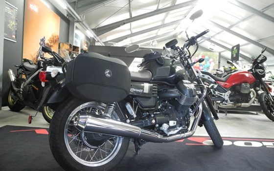 Gebrauchtmotorrad Moto Guzzi V7 III Special - Bild 7