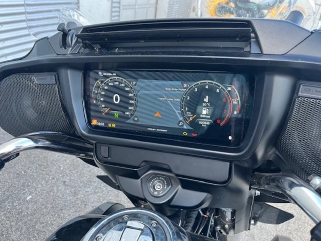 Harley-Davidson Street Glide Ultra (schwarz) - Bild 10