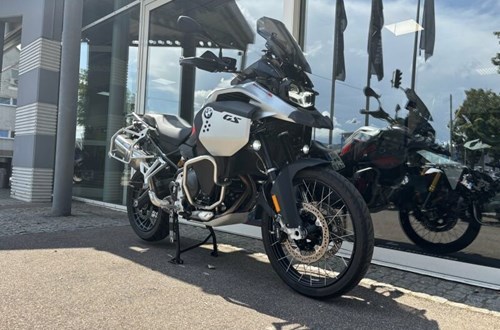 BMW F 900 GS
