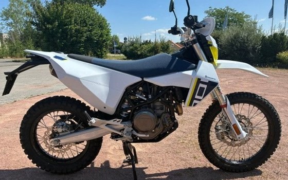 Gebrauchtmotorrad Husqvarna 701 Enduro - Bild 4