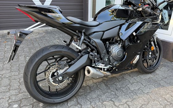 Gebrauchtmotorrad Yamaha R7 - Bild 11