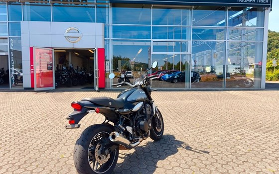 Gebrauchtmotorrad Kawasaki Z900 RS - Bild 3