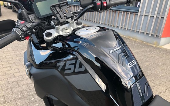 Gebrauchtmotorrad BMW F 750 GS - Bild 8