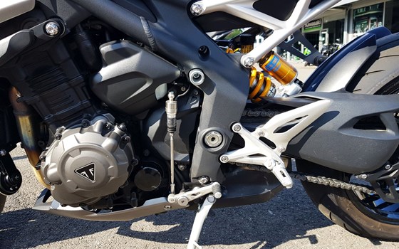 Gebrauchtmotorrad Triumph Speed Triple 1200 RS - Bild 9