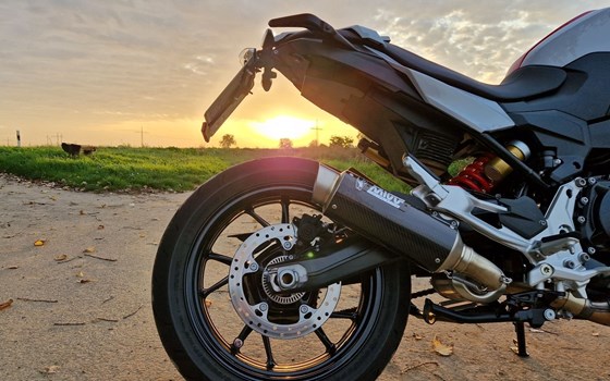 Gebrauchtmotorrad BMW F 900 R - Bild 2