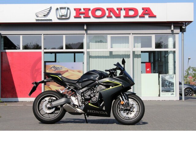 Honda CBR650R E-Clutch
