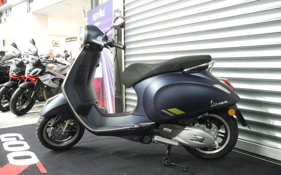 Neufahrzeug Vespa Primavera 125 75th - Bild 9